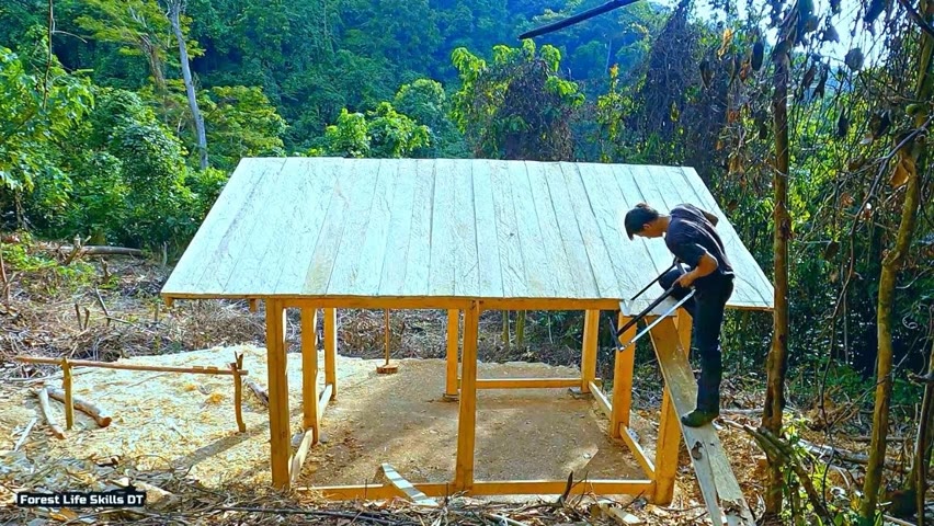 Make a solid roof out of wood, Facing extreme weather - survival instinct, survival | Ep 179