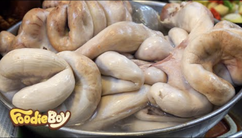Boiled Pig Uterus with Vegetable - Korean Street Food