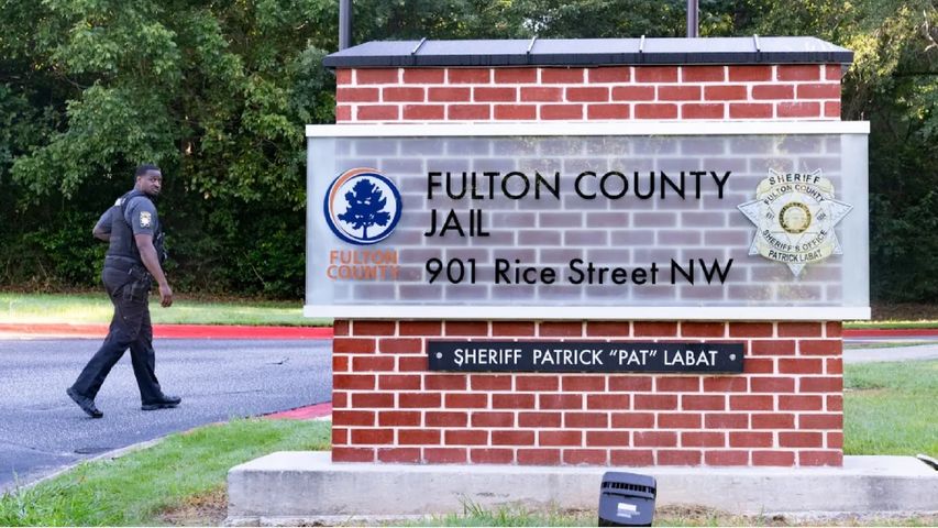 LIVE: View of Fulton County Jail Where Trump and Others Expected to Be Booked (Aug. 22)