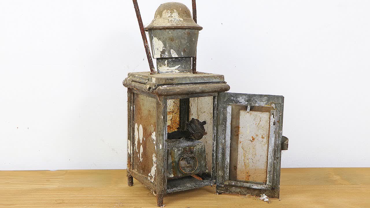 100 Years Old Abandoned Lantern Restoration