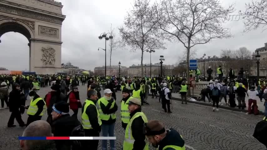 Yellow Vests Still Protesting, 4 Years Later