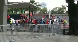Panama 3 weeks of protests against prices gas shortage and famine! 3 semanas de protestos no Panama contra os preços!