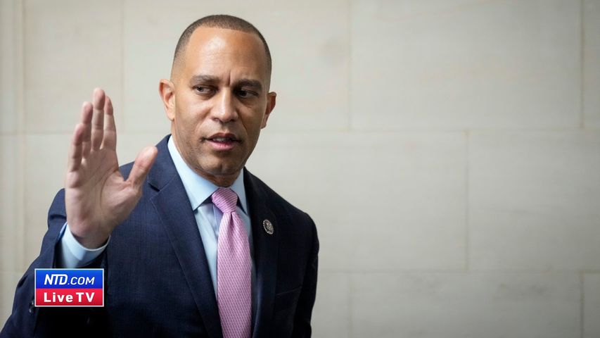 LIVE: Democratic Leader Jeffries Holds Weekly Press Conference
