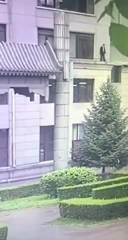 6月17日，哈尔滨工程大学党委常委、副校长张志俭教授跳楼身亡，他在任副校长之前，一直是核能学院的院长，外界怀疑他自杀是和台山核泄漏的责任有关