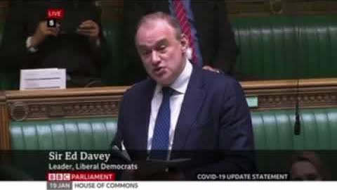 政治反擊技巧：英國自民黨魁Ed Davey表明英國最好的抗疫政策就是首相辭職。首相約翰遜用國語回答「你好，很高興認識你」側面反擊諷刺對方收受中國大陸政治捐獻