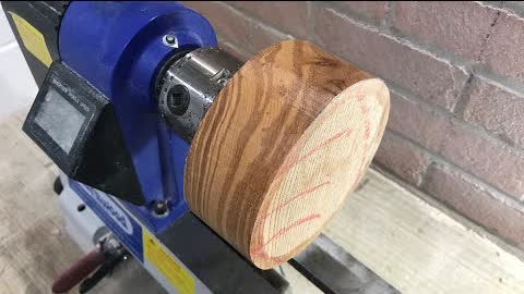 Woodturning - Figured Ash Bowl
