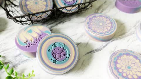 薰衣草花磚母乳皂 - the pour and pull through handmade soap with lavender infused oil - 手工皂