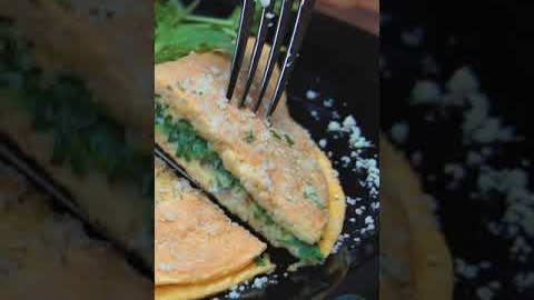 If you have 2 EGGS and 2 tablespoons OF OATS, make this recipe! Oats Omelette | Healthy food #shorts