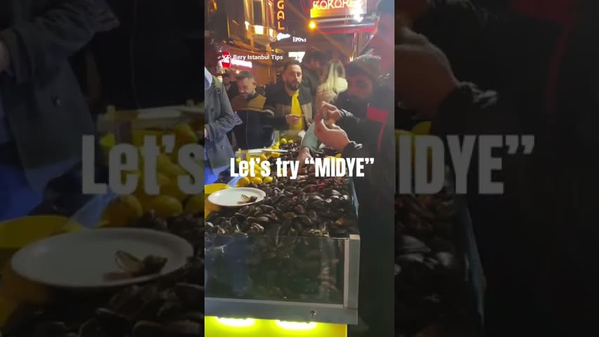 INSANELY DELICIOUS TURKISH STREET FOOD: MIDYE #shorts #youtubeshorts #shortsyoutube #shortvideos