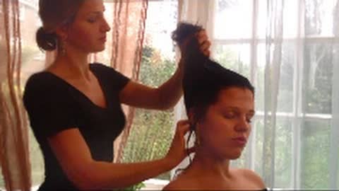 WOW, this sounds like your hair is being TOUCHED! Binaural ASMR hair brushing and scalp massage