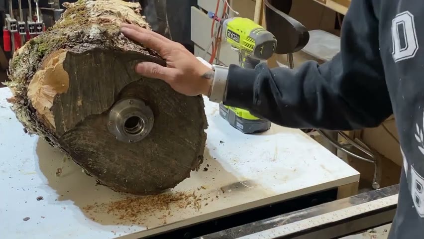Wood Turning -  Well this is a big chunk  of wood !!!