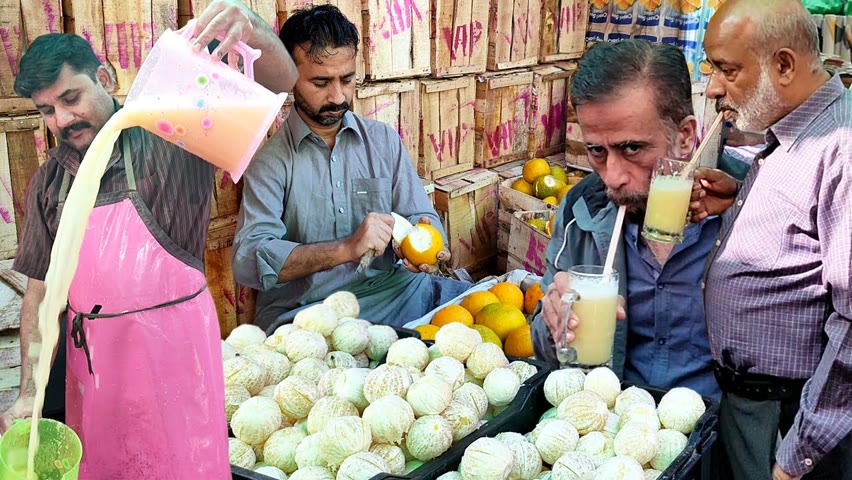 Refreshing Orange Juice | People are Crazy for Fresh Orange Juice | Summer Street Drink Karachi