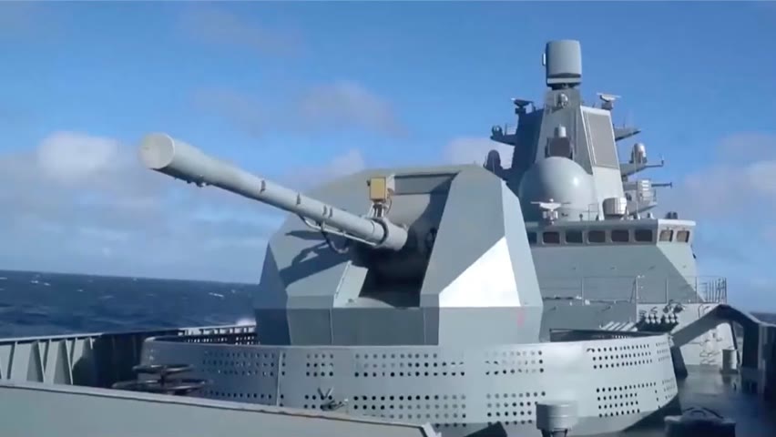 Un navire de guerre russe s'entraîne avec la Chine et l'Afrique du Sud