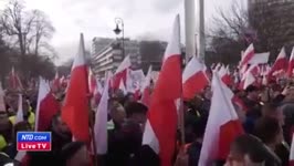 LIVE: Polish Farmers Hold a Protest in Warsaw