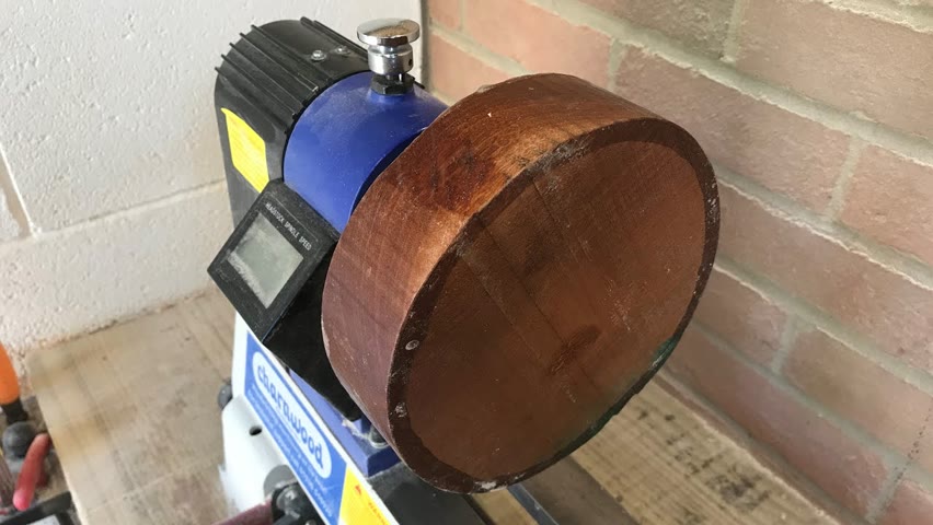 Woodturning - Simple Sapele Bowl