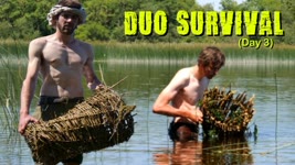 Surviving on an Island  - Day 3: Primitive Fishing