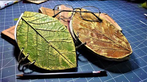 GOT A CEREAL BOX & A LEAF? Let's Make a LEAF JOURNAL! Fun JUNK JOURNAL IDEA! The Paper Outpost! :)