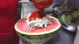 통수박냉면 Unique Food! Spicy Cold Noodles in Watermelon - Korean Food