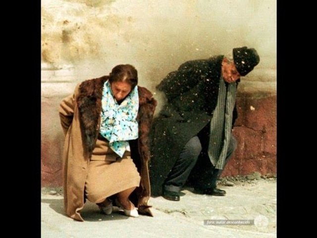 A execução de Ceausescu, DITADOR COMUNISTA sanguinário da Romênia.