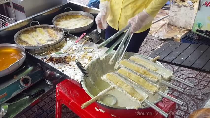 Vietnamese banana breadstick | Street food of Saigon 