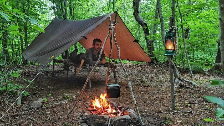 Solo Bushcraft & Camping In Rainy Season, Survival Alone in Rainforest, OFF GRİD LIVING Ep. 13...