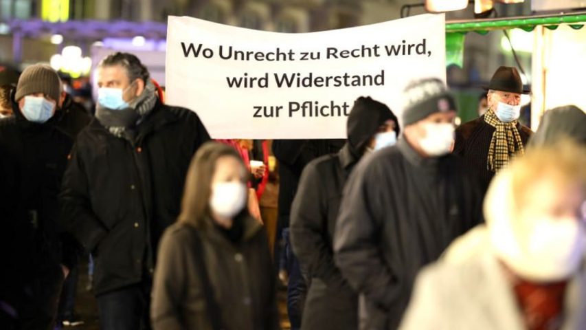 Montagsspaziergang NRW: Polizei meldet 3.500 Teilnehmer in Köln – nur wenige in Bielefeld