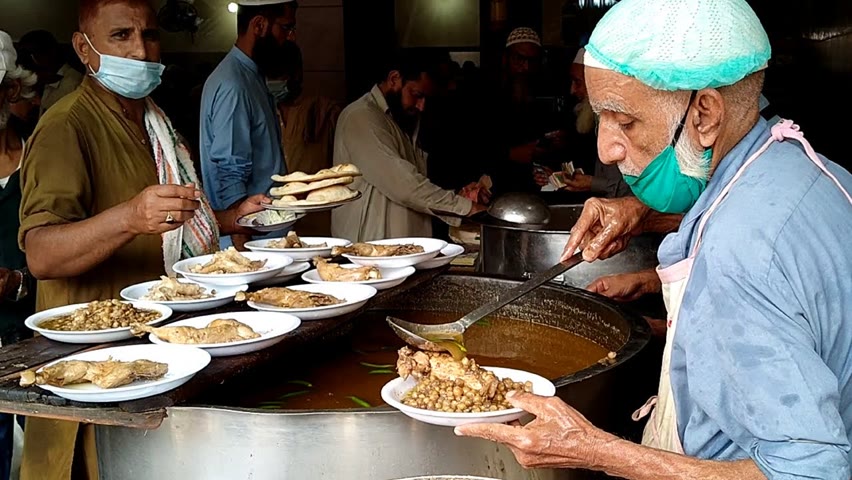 Murgh Channay  | Lahori Murgh Cholay | Nonstop Chikar Cholay Street food Karachi | chickpea Stew