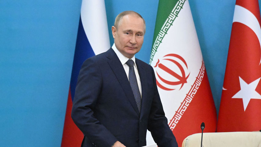 Poutine noue des liens avec le dirigeant iranien