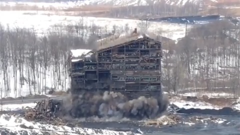 Raw video as Pennsylvania's last massive coal breaker demolished teaser